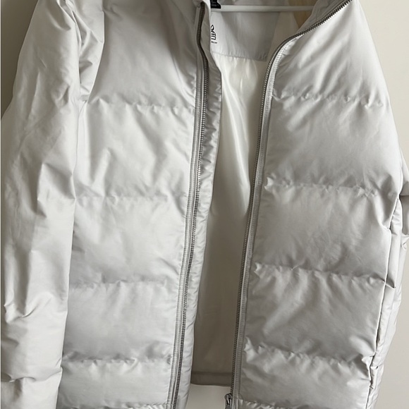 New H&M puffer coat - Picture 2 of 3